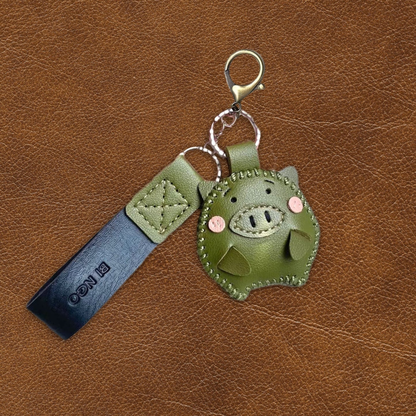 Personalized Handmade Leather Keychain – Custom Name Gift for Him